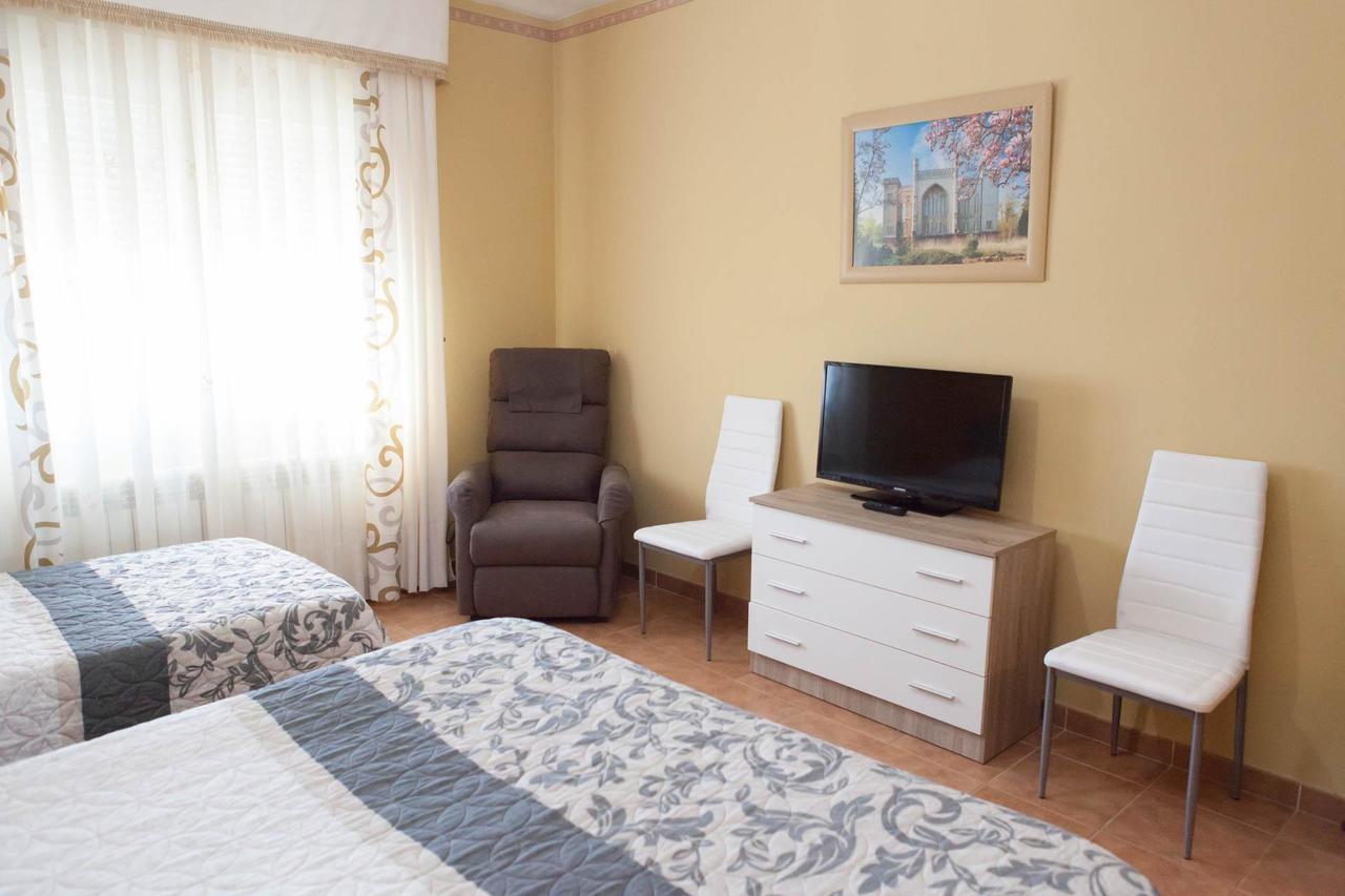 Pensjonat La Rosaleda De Orgaz Zewnętrze zdjęcie